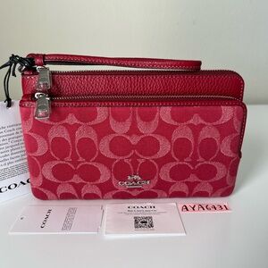 Coach double zip wristlet in signature denim🎈🎈